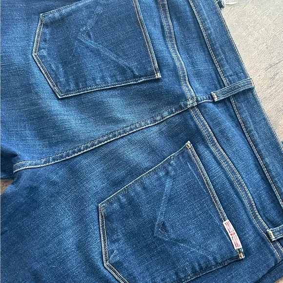 Women’s Hudson Natalie Mid-rise Raw Hem Ankle Jeans in “Jet out” color - Picture 12 of 14